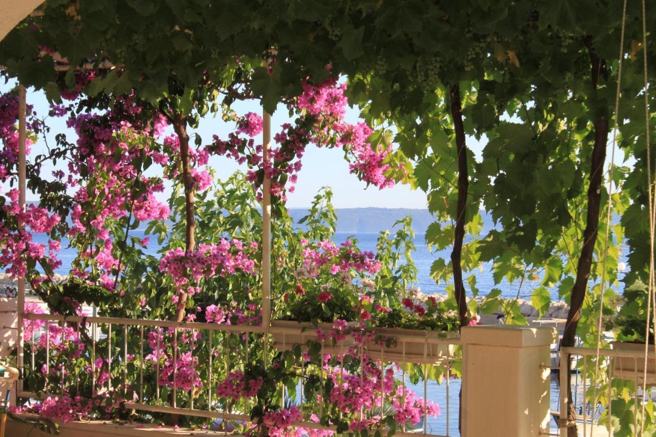 Apartments By The Sea Podgora, Makarska - 6596 Buitenkant foto